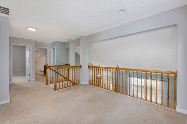 9228 Sawgrass Drive, Miamisburg, OH 45342