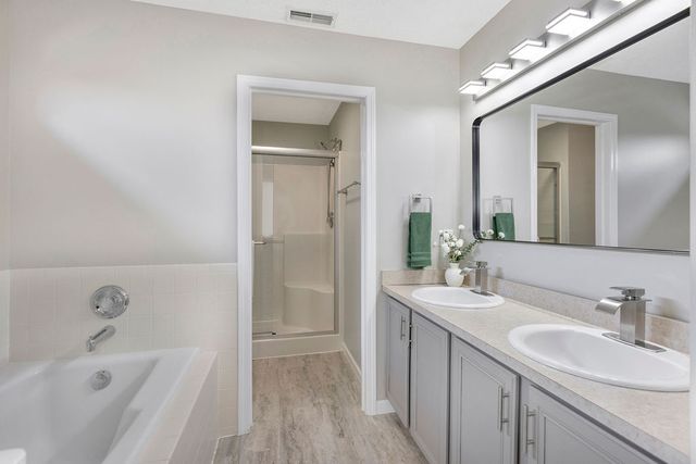 9228 Sawgrass Drive, Miamisburg, OH 45342