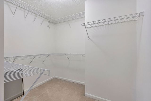 9228 Sawgrass Drive, Miamisburg, OH 45342