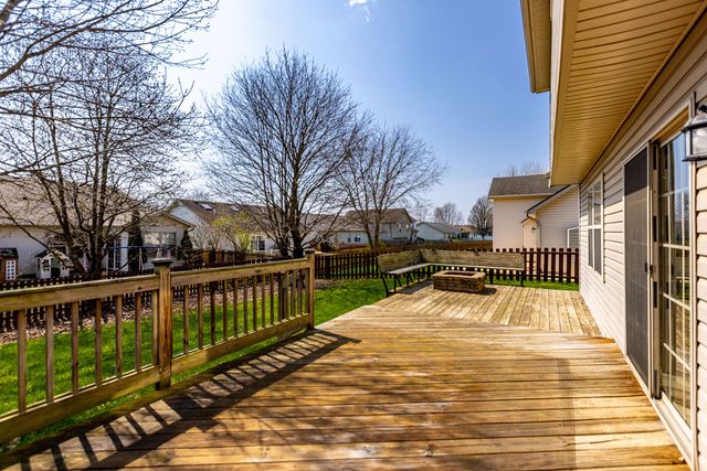 9228 Sawgrass Drive, Miamisburg, OH 45342