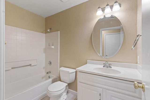 3625 Black Eagle Dr, Antelope, CA 95843