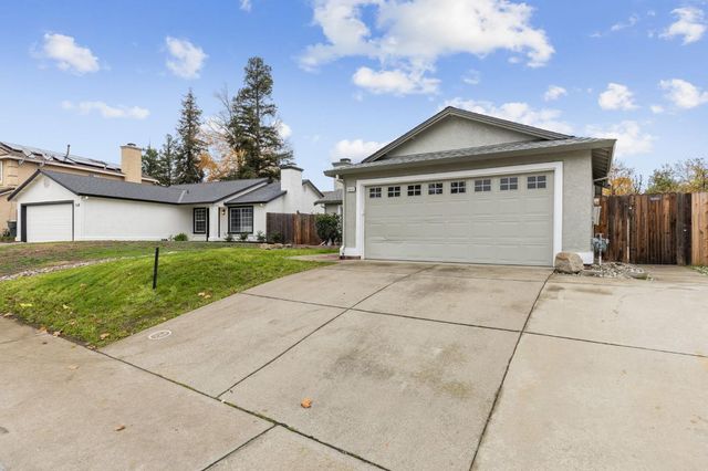 3625 Black Eagle Dr, Antelope, CA 95843