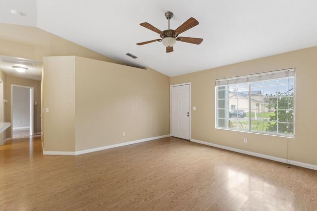 3625 Black Eagle Dr, Antelope, CA 95843