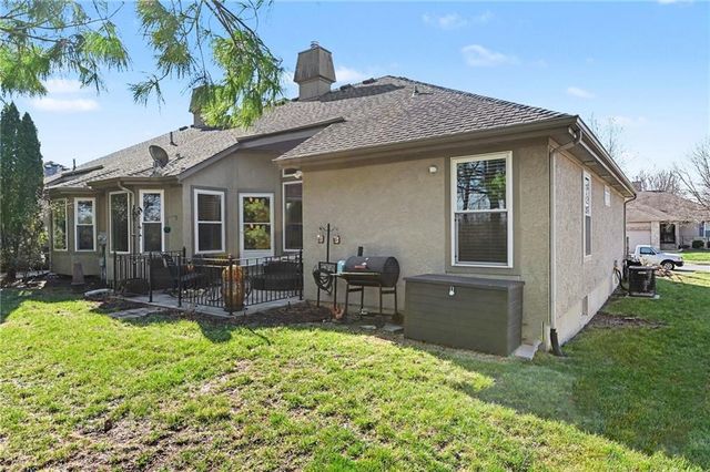 4005 SW Homestead Drive, Lee's Summit, MO 64082