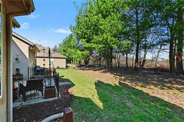 4005 SW Homestead Drive, Lee's Summit, MO 64082