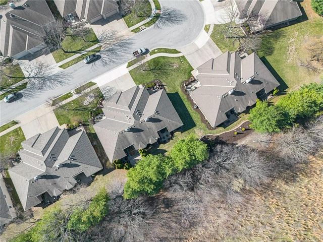 4005 SW Homestead Drive, Lee's Summit, MO 64082