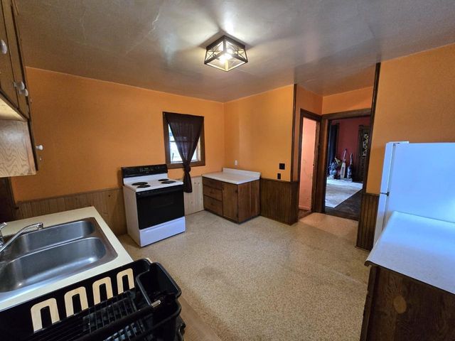 310 MAIN STREET, Kingston, WI 53926