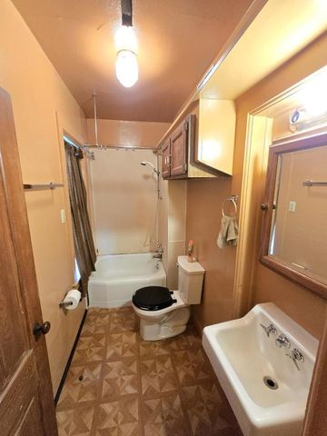 310 MAIN STREET, Kingston, WI 53926