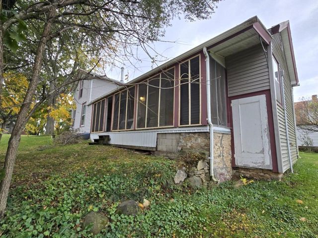 310 MAIN STREET, Kingston, WI 53926