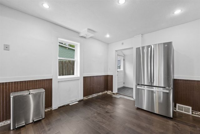 1298 14th Avenue, Marion, IA 52302