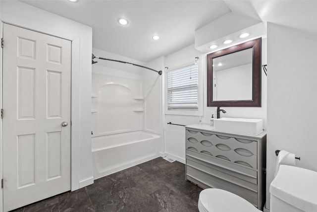 1298 14th Avenue, Marion, IA 52302