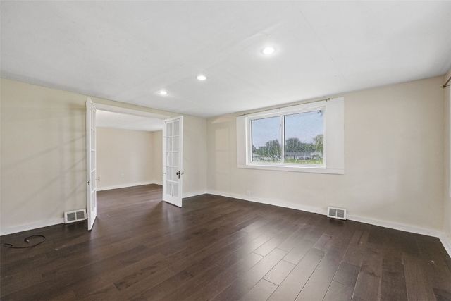 1298 14th Avenue, Marion, IA 52302