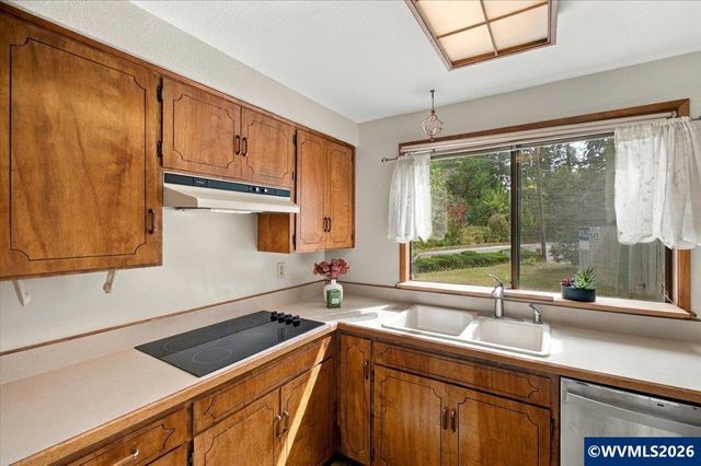 1792 SW Brooklane Dr, Corvallis, OR 97333