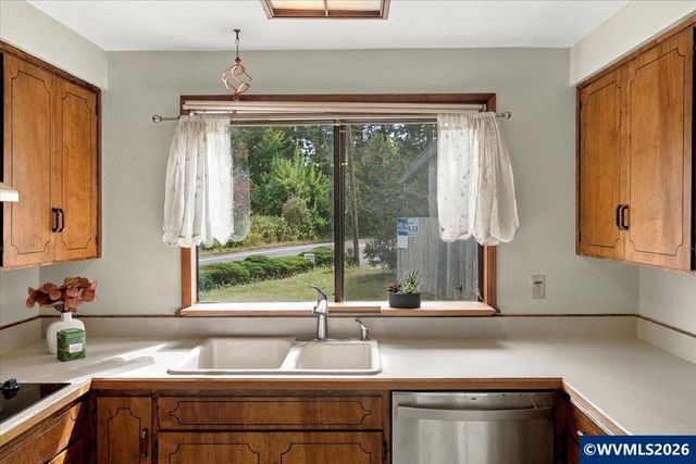 1792 SW Brooklane Dr, Corvallis, OR 97333