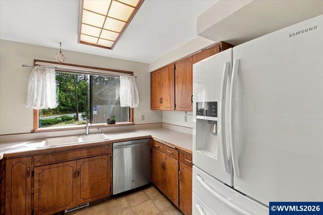 1792 SW Brooklane Dr, Corvallis, OR 97333