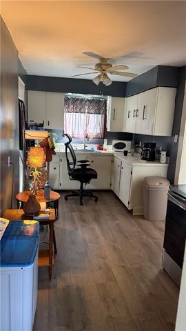 291 Liberty St, Sharon, PA 16146