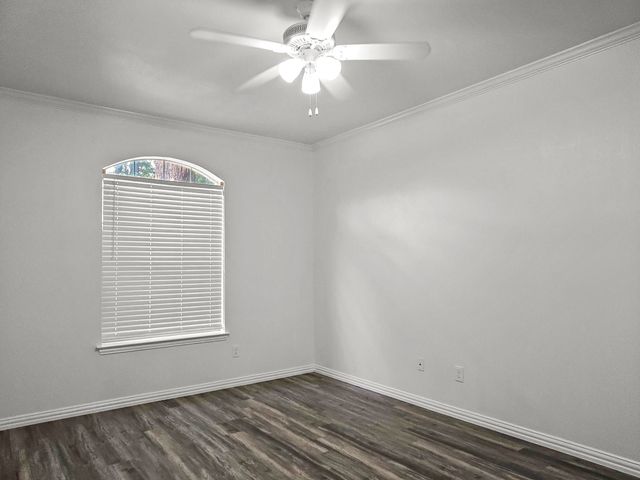 1501 Cedar Elm Drive 101, Euless, TX 76039
