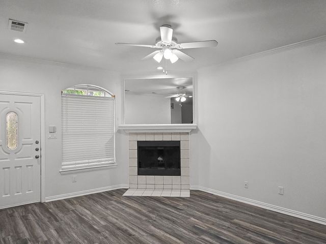 1501 Cedar Elm Drive 101, Euless, TX 76039