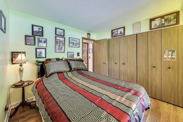 1356 N Sterling Avenue 102, Palatine, IL 60067