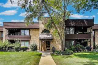 1356 N Sterling Avenue 102, Palatine, IL 60067