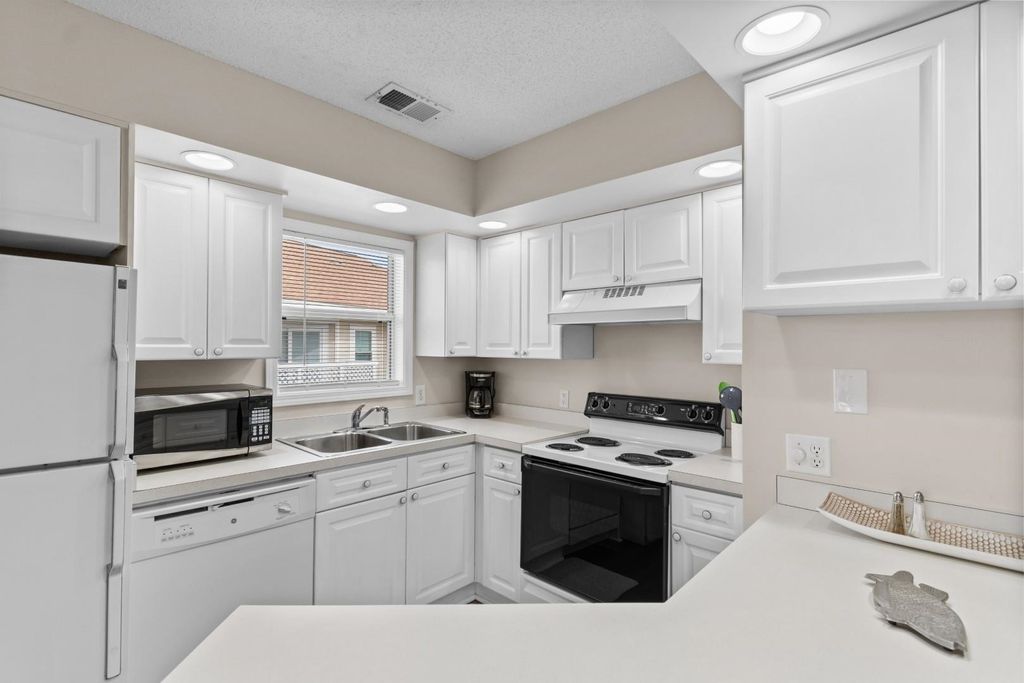 300 Shorehaven Dr Unit N3, North Myrtle Beach, SC 29582 — photo 5