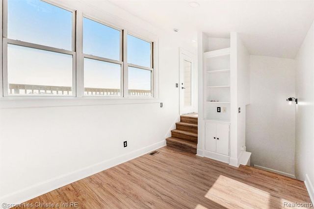 8820 Joseph Campau Street 3, Hamtramck, MI 48212