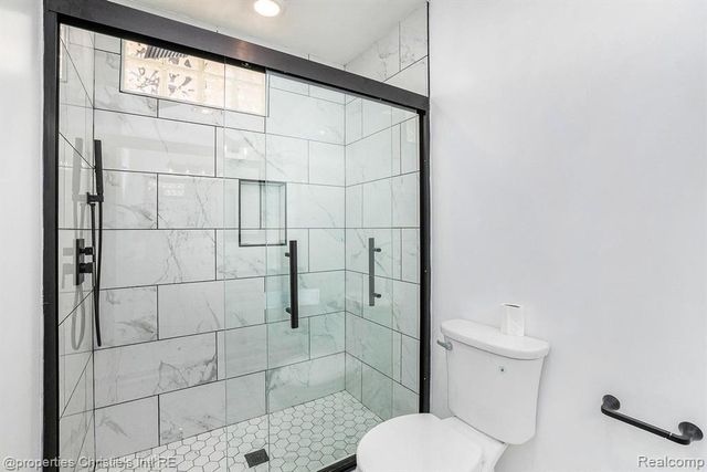 8820 Joseph Campau Street 3, Hamtramck, MI 48212