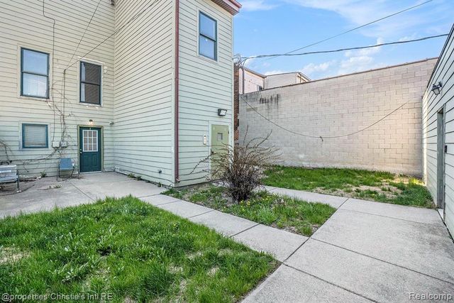 8820 Joseph Campau Street 3, Hamtramck, MI 48212