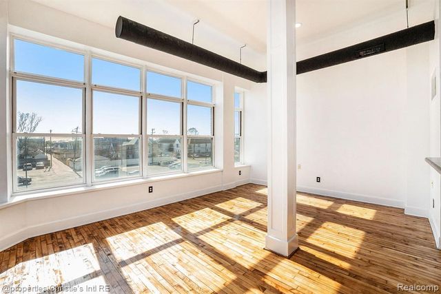 8820 Joseph Campau Street 3, Hamtramck, MI 48212