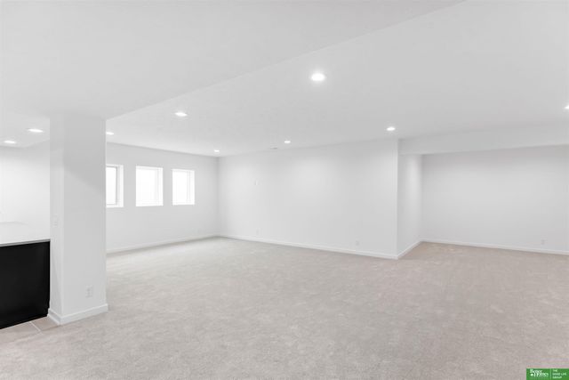 10952 S 101st Street, Papillion, NE 68046