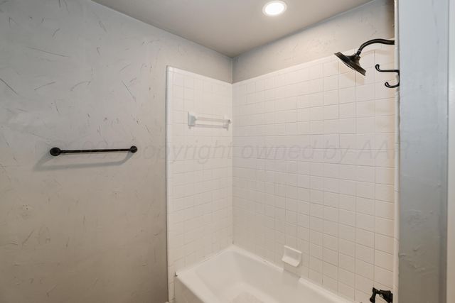 5827 NICHOLAS Circle, Amarillo, TX 79109