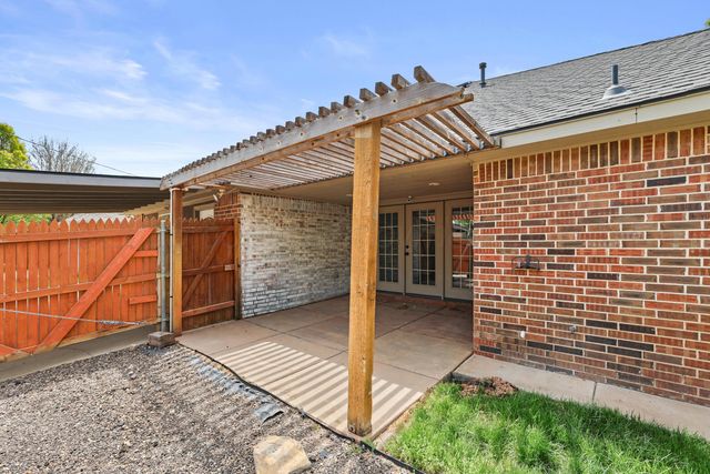 5827 NICHOLAS Circle, Amarillo, TX 79109