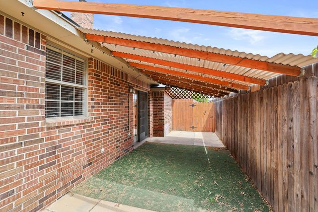 5827 NICHOLAS Circle, Amarillo, TX 79109