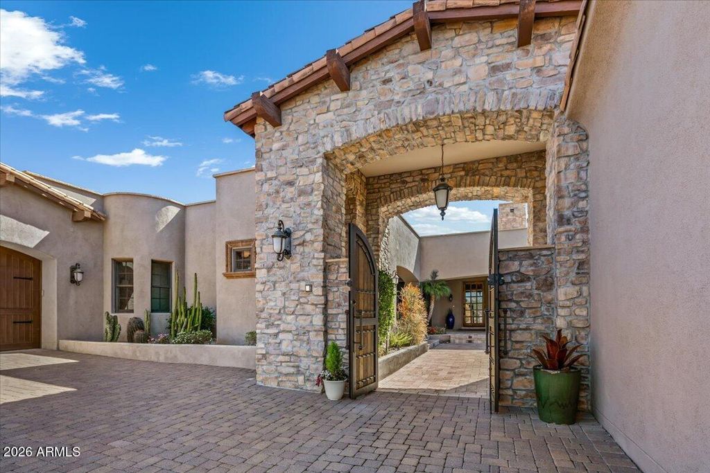 11027 E WILDCAT HILL Road, Scottsdale, AZ 85262 — photo 5