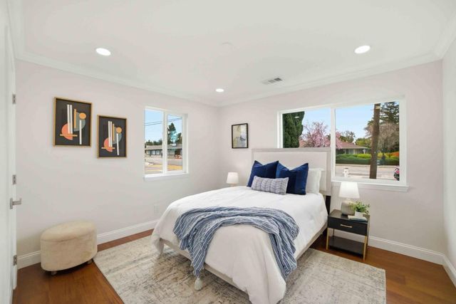 552 Borregas Avenue, Sunnyvale, CA 94085