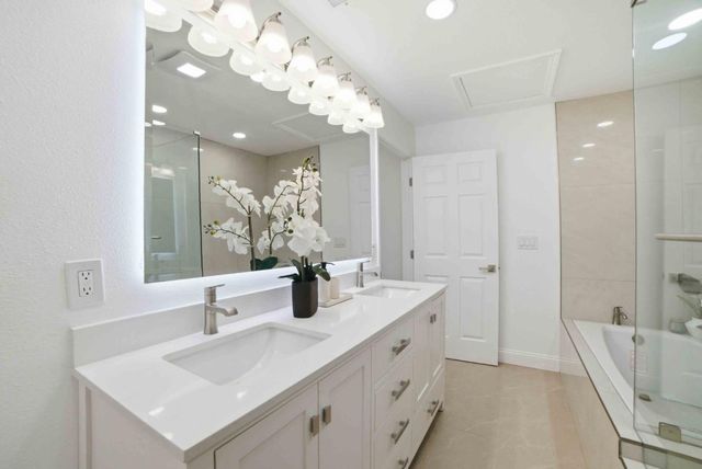 552 Borregas Avenue, Sunnyvale, CA 94085