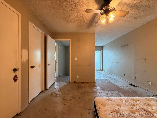 2216 E 66th Place 1805, Tulsa, OK 74136