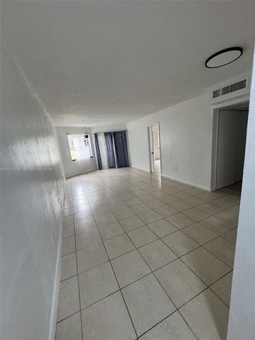 1643 NE Miami Gardens Dr 121, Miami, FL 33179