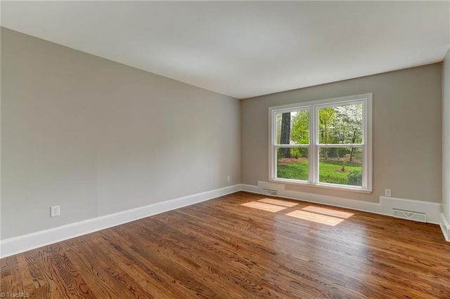 111 Oak Hills Drive, Reidsville, NC 27320