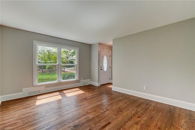 111 Oak Hills Drive, Reidsville, NC 27320