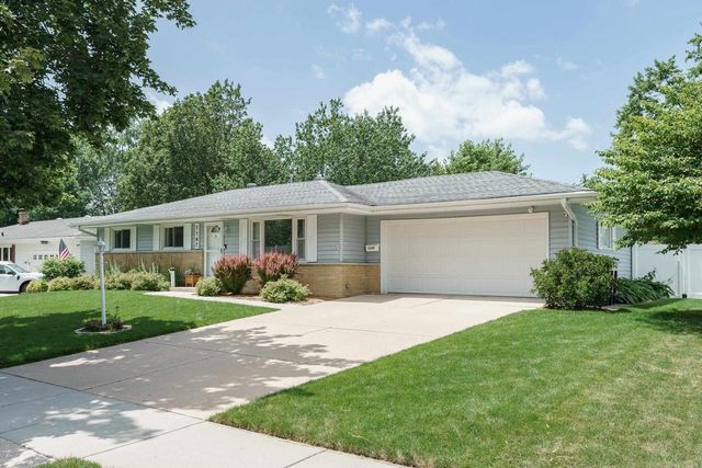 1147 Ontario Drive, Janesville, WI 53545