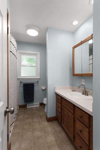 1147 Ontario Drive, Janesville, WI 53545