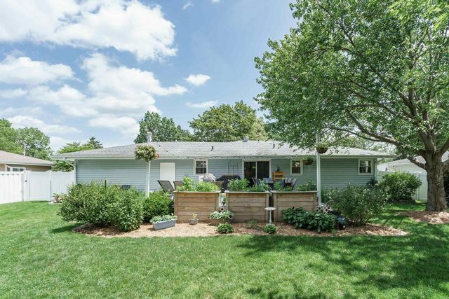 1147 Ontario Drive, Janesville, WI 53545