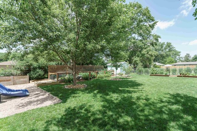 1147 Ontario Drive, Janesville, WI 53545