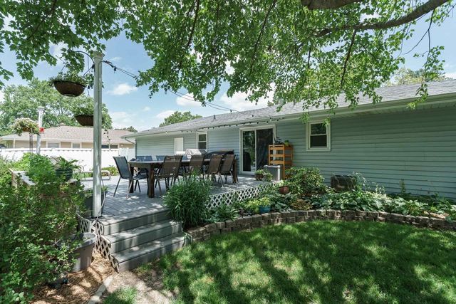 1147 Ontario Drive, Janesville, WI 53545