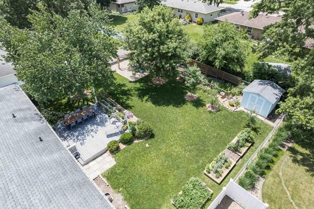 1147 Ontario Drive, Janesville, WI 53545