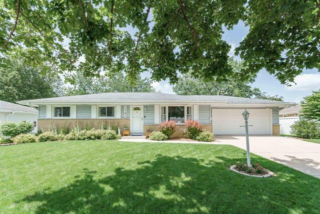 1147 Ontario Drive, Janesville, WI 53545
