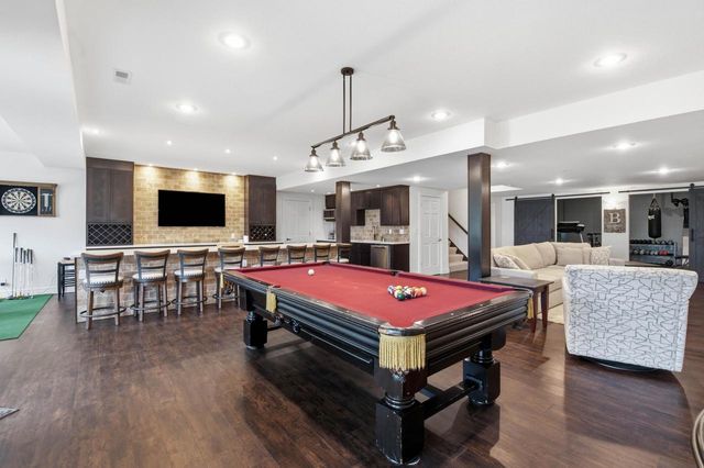 1801 E Bristlecone DRIVE, Hartland, WI 53029
