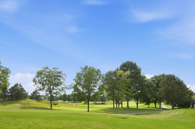 1801 E Bristlecone DRIVE, Hartland, WI 53029