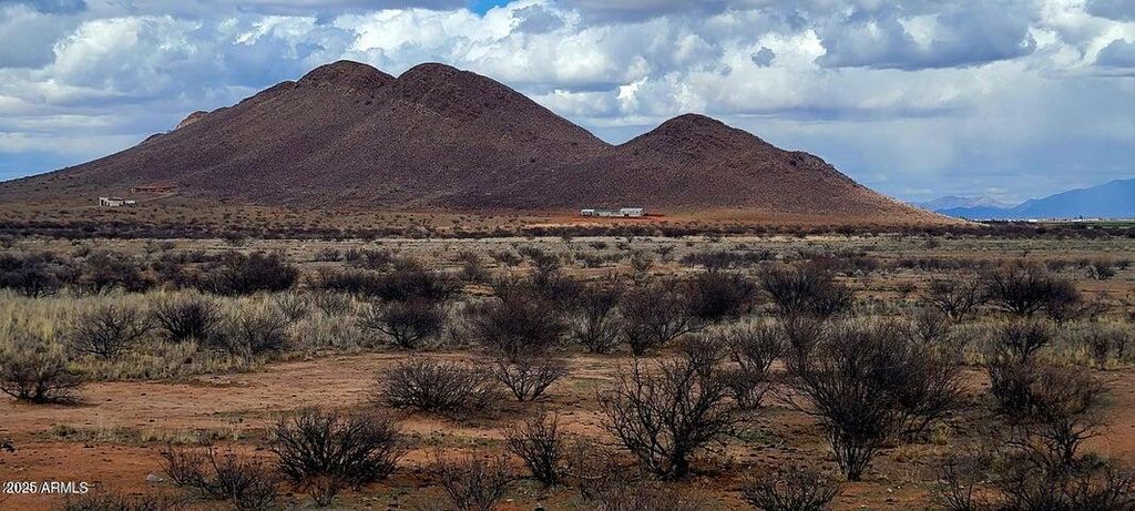 Image 1 of property listing at TBD E Powell Road 149, Pearce, AZ 85625